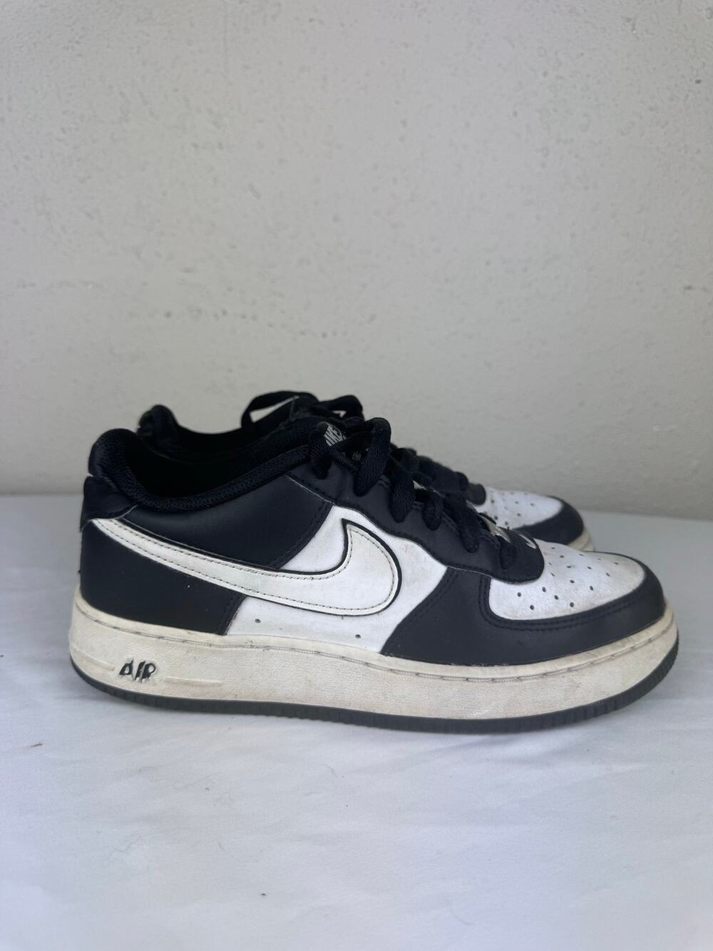 Nike Air Force 1 "Panda" Low Sneakers 6Y or Womens 7.5